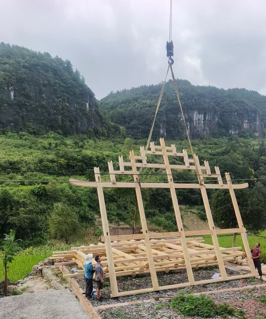 高青县汽车吊出租公司怎么保证发动机散热问题