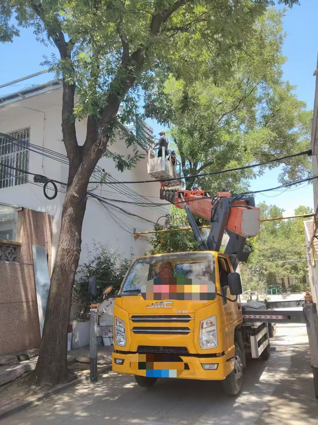 高青县高空作业车能吊装重物吗？最大承载多少公斤？